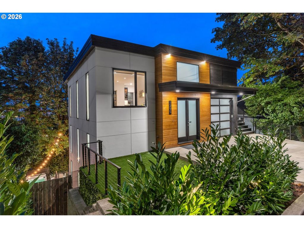 1295 Sw CARDINELL Dr, Portland, OR 97201
