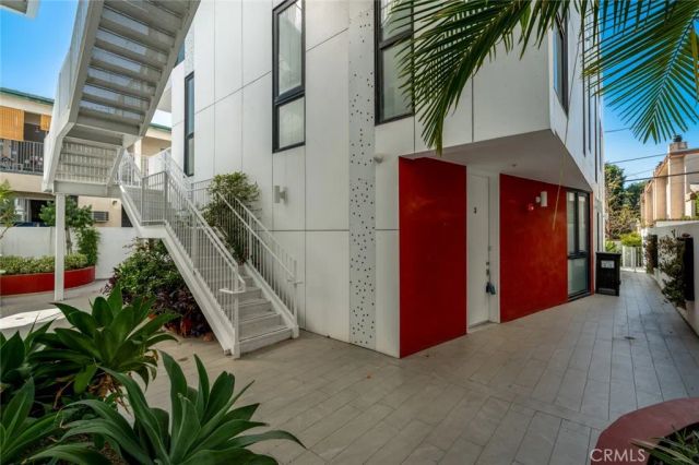 1253 N Sweetzer Avenue 3, West Hollywood, CA 90069