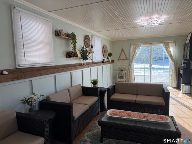 63 Glebas Road, Plainfield, CT 06374