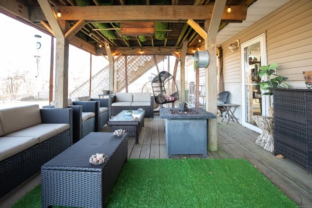 63 Glebas Road, Plainfield, CT 06374