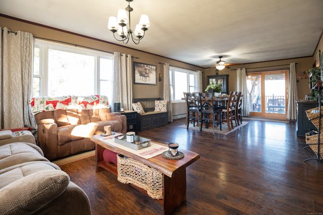 63 Glebas Road, Plainfield, CT 06374