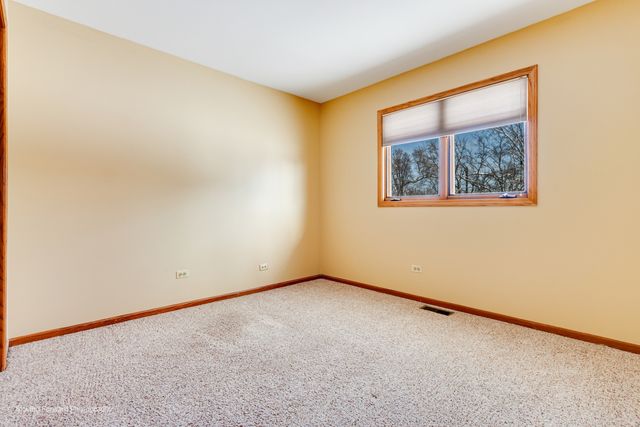 7709 W 158th Court, Orland Park, IL 60462