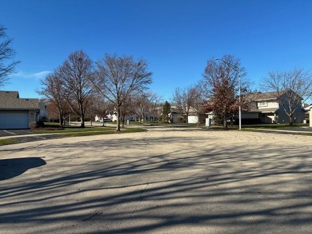 7709 W 158th Court, Orland Park, IL 60462