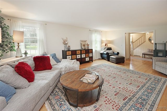 7643 Somerset Lane, Manlius, NY 13104