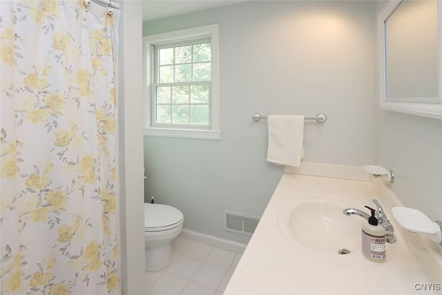 7643 Somerset Lane, Manlius, NY 13104