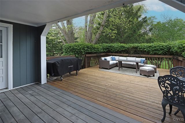 7643 Somerset Lane, Manlius, NY 13104