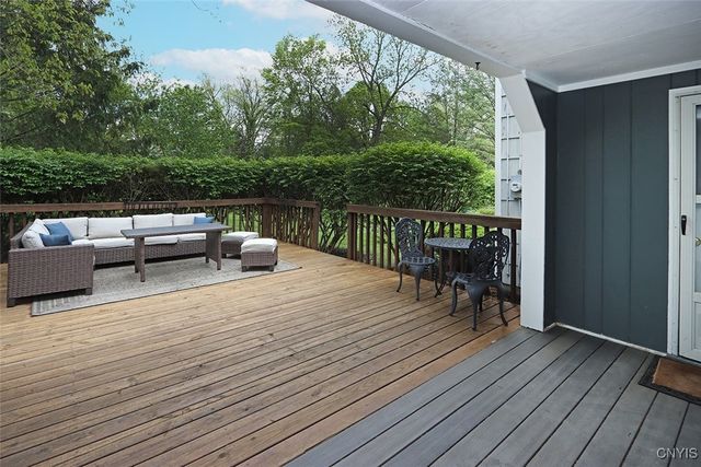 7643 Somerset Lane, Manlius, NY 13104