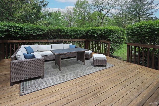 7643 Somerset Lane, Manlius, NY 13104