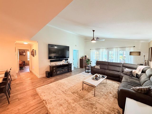 186 Citrus Trail Circle, Boynton Beach, FL 33436