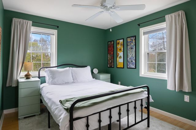 7 Sloop Road, Grand Isle, VT 05458