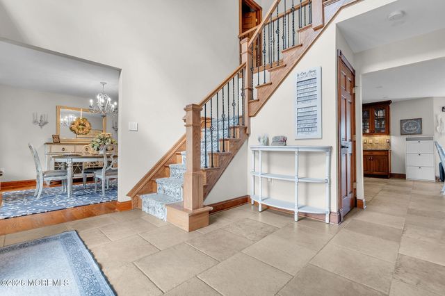 9 Yosemite Road, Howell, NJ 07731