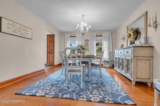 9 Yosemite Road, Howell, NJ 07731