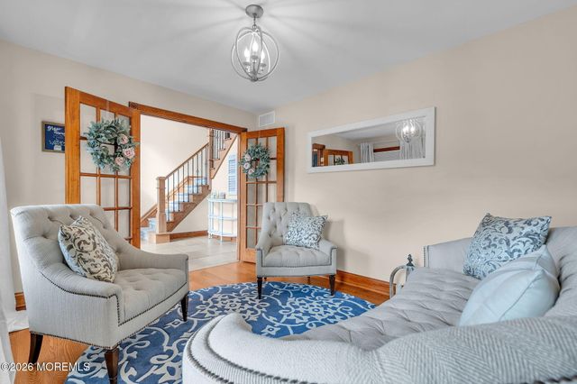 9 Yosemite Road, Howell, NJ 07731