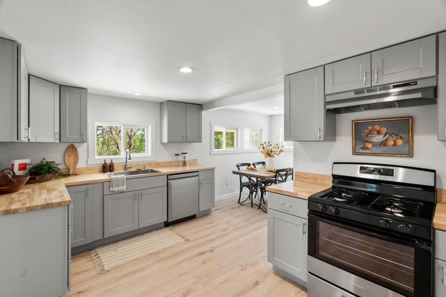 2332 Washington Avenue, Shasta Lake, CA 96019