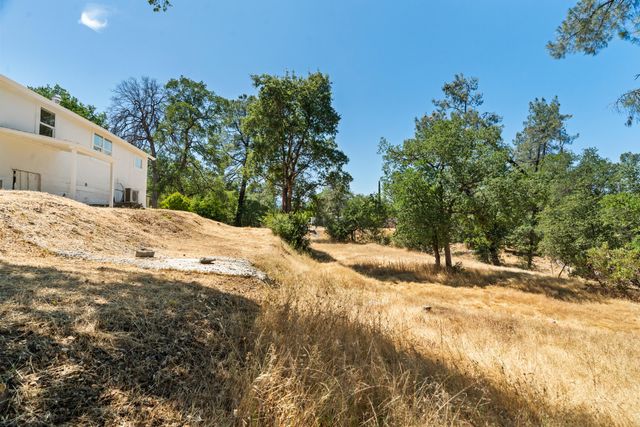 2332 Washington Avenue, Shasta Lake, CA 96019