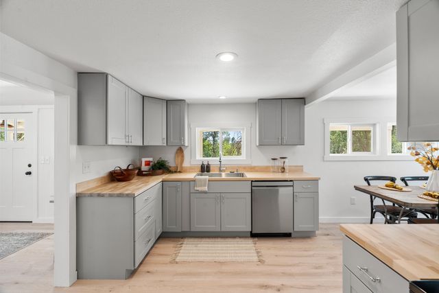 2332 Washington Avenue, Shasta Lake, CA 96019
