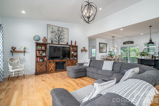 1484 Null Road, Lincolnton, NC 28092