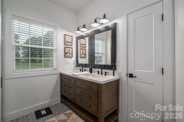 1484 Null Road, Lincolnton, NC 28092