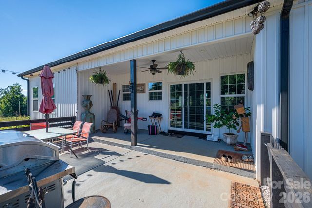 1484 Null Road, Lincolnton, NC 28092