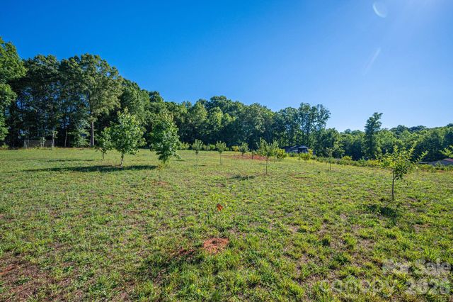 1484 Null Road, Lincolnton, NC 28092