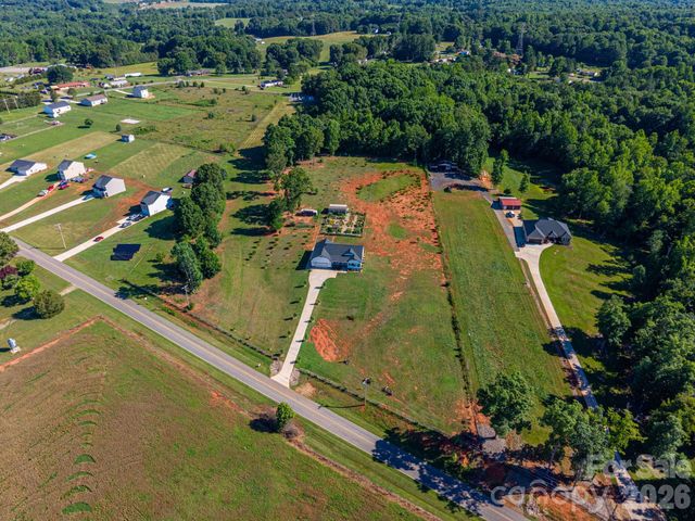1484 Null Road, Lincolnton, NC 28092