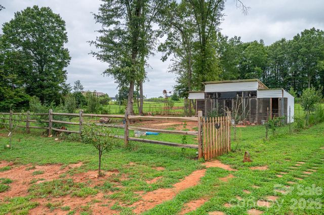 1484 Null Road, Lincolnton, NC 28092