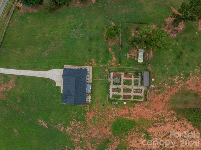 1484 Null Road, Lincolnton, NC 28092