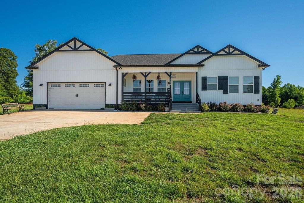 1484 Null Road, Lincolnton, NC 28092