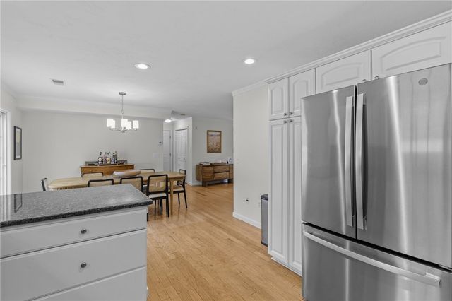 70 Foddering Farm Road, Narragansett, RI 02882