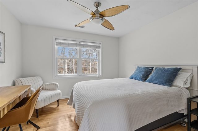 70 Foddering Farm Road, Narragansett, RI 02882