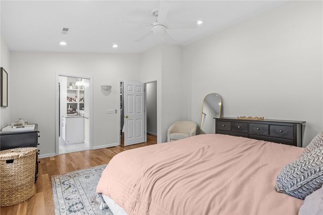 70 Foddering Farm Road, Narragansett, RI 02882