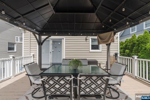 334 Travers Place, Lyndhurst, NJ 07071