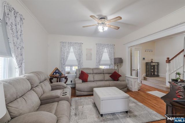 334 Travers Place, Lyndhurst, NJ 07071