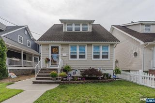 334 Travers Place, Lyndhurst, NJ 07071