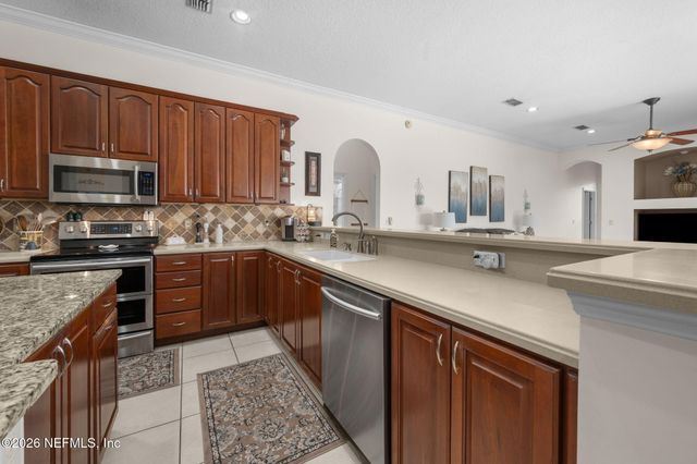 409 TWIN OAKS Lane, Fruit Cove, FL 32259