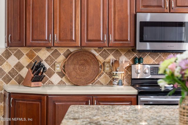 409 TWIN OAKS Lane, Fruit Cove, FL 32259