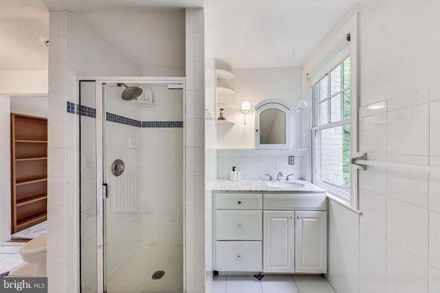 5809 GROSVENOR LN, Bethesda, MD 20814