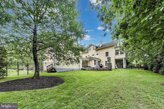 5809 GROSVENOR LN, Bethesda, MD 20814