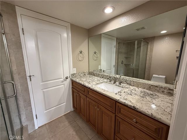 2063 Charle C2, Costa Mesa, CA 92627