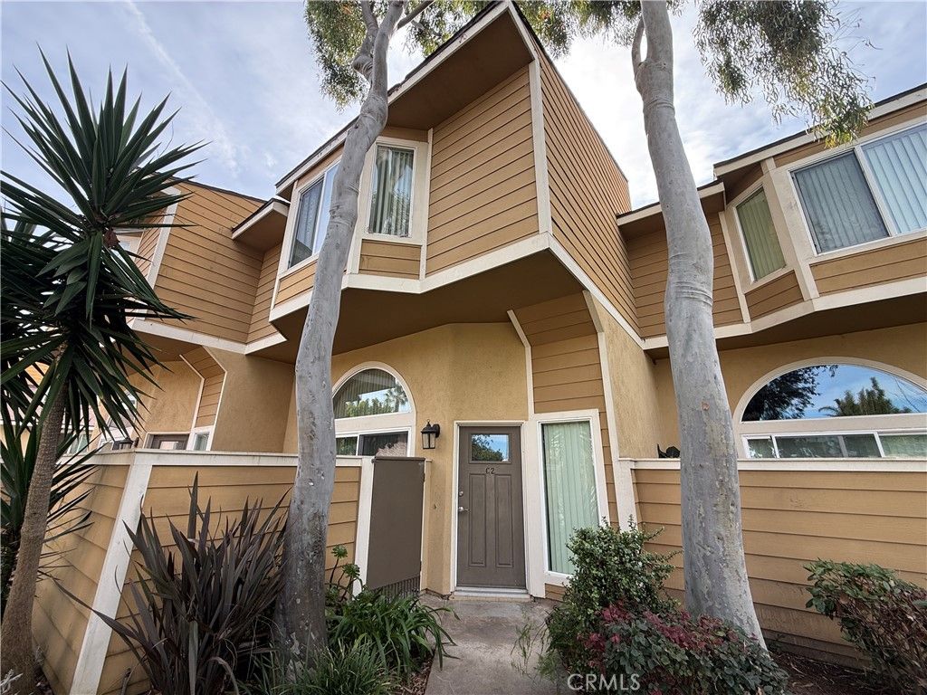 2063 Charle C2, Costa Mesa, CA 92627