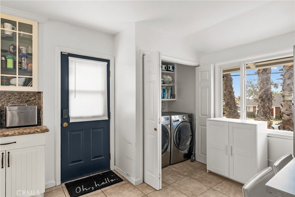 1912 N Kenneth Rd, Burbank, CA 91504 — photo 3