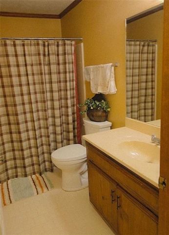 1497 Stoneleigh Circle, Stone Mountain, GA 30088