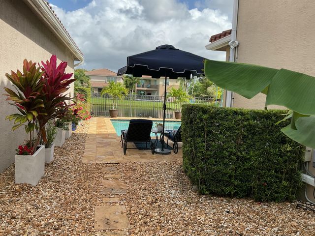 8219 Calabria Lakes Drive, Boynton Beach, FL 33473