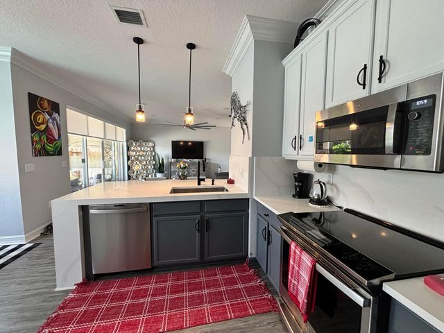 8219 Calabria Lakes Drive, Boynton Beach, FL 33473