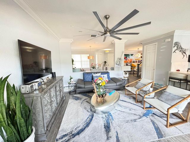 8219 Calabria Lakes Drive, Boynton Beach, FL 33473