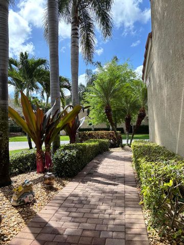 8219 Calabria Lakes Drive, Boynton Beach, FL 33473