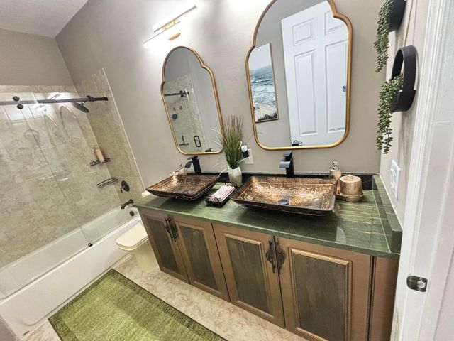 8219 Calabria Lakes Drive, Boynton Beach, FL 33473