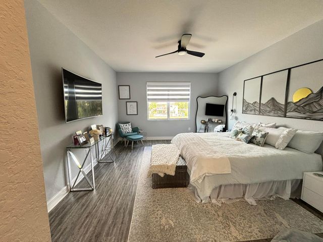 8219 Calabria Lakes Drive, Boynton Beach, FL 33473