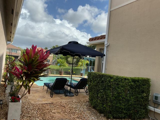 8219 Calabria Lakes Drive, Boynton Beach, FL 33473