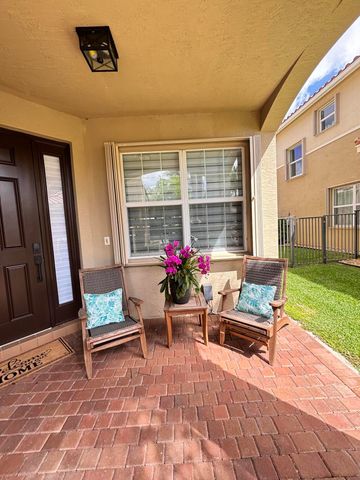 8219 Calabria Lakes Drive, Boynton Beach, FL 33473